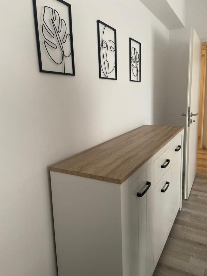 Divany Apartaments - Coresi Mall براشوف المظهر الخارجي الصورة