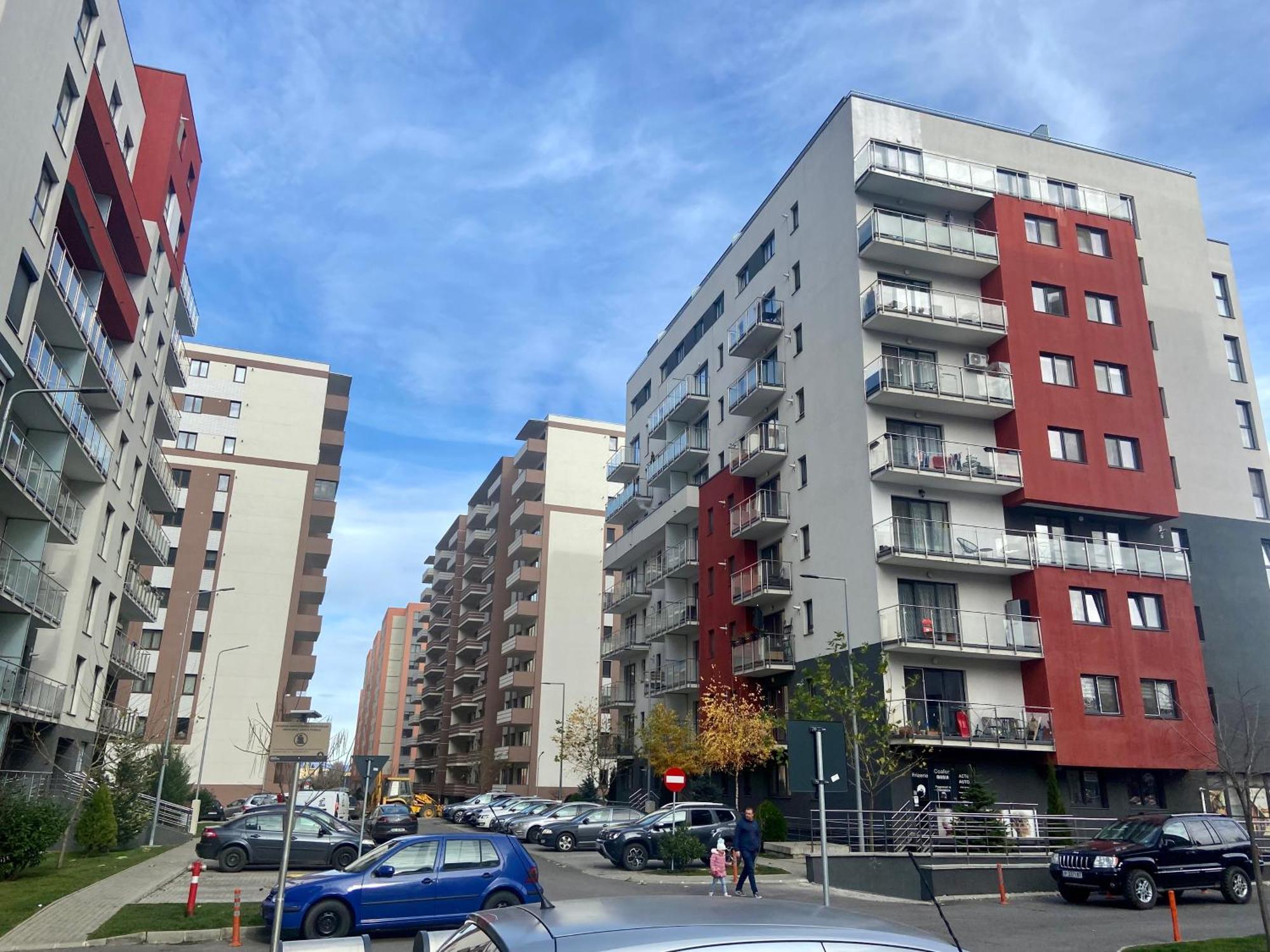 Divany Apartaments - Coresi Mall براشوف المظهر الخارجي الصورة